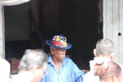 alter Mann in Port Louis